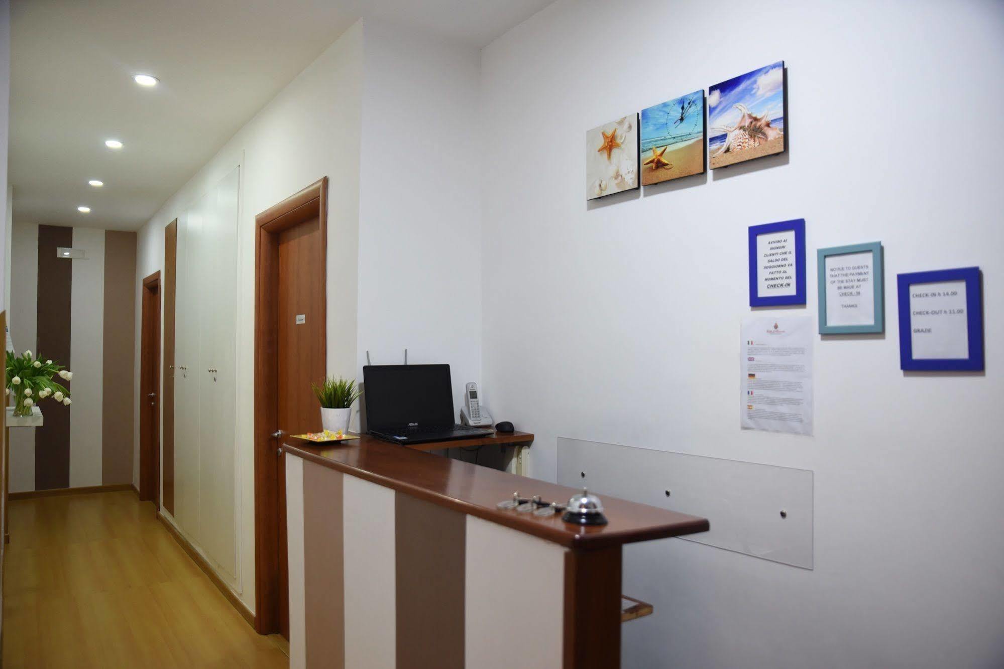 The Night Guest House Sorrento Bagian luar foto