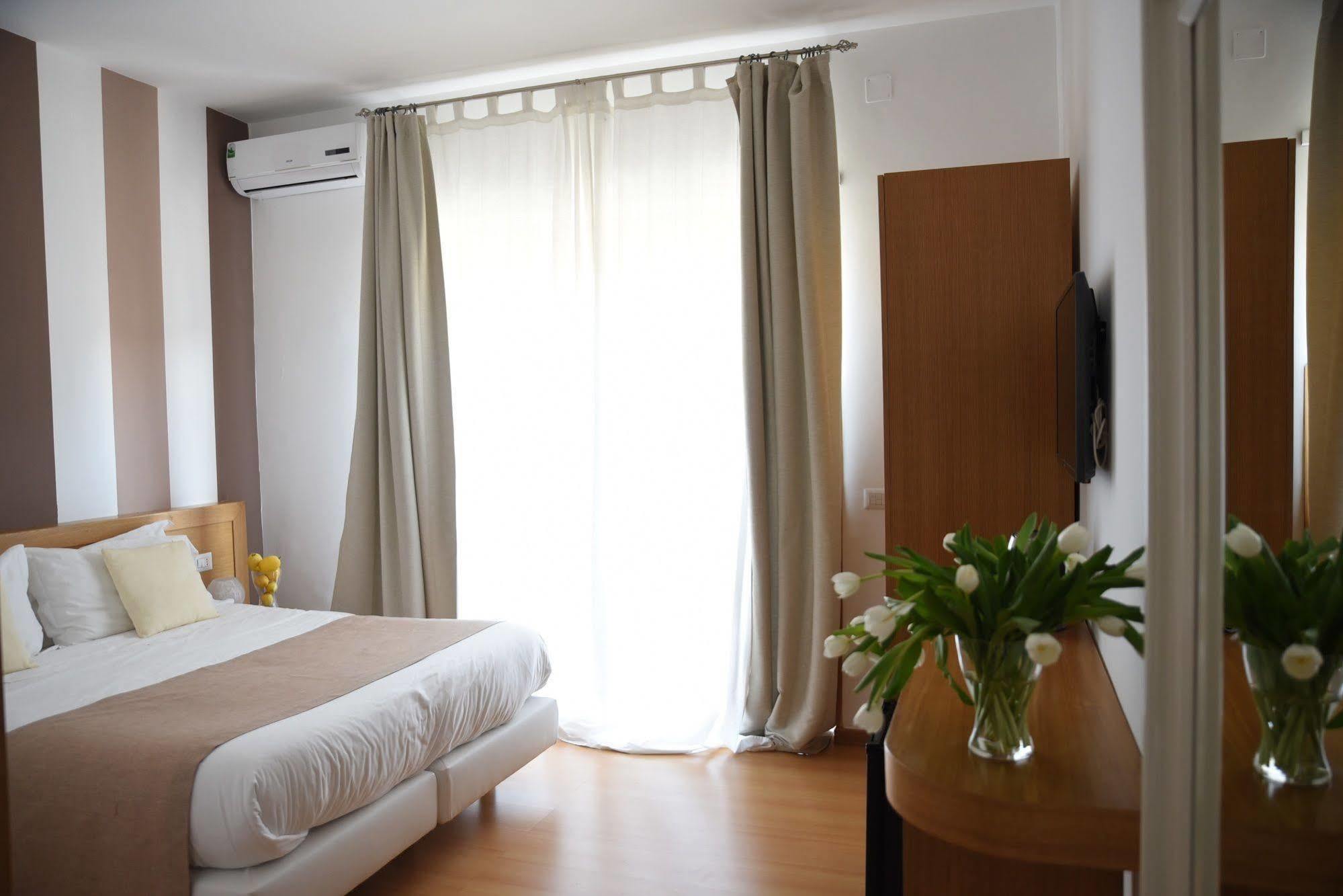 The Night Guest House Sorrento Bagian luar foto